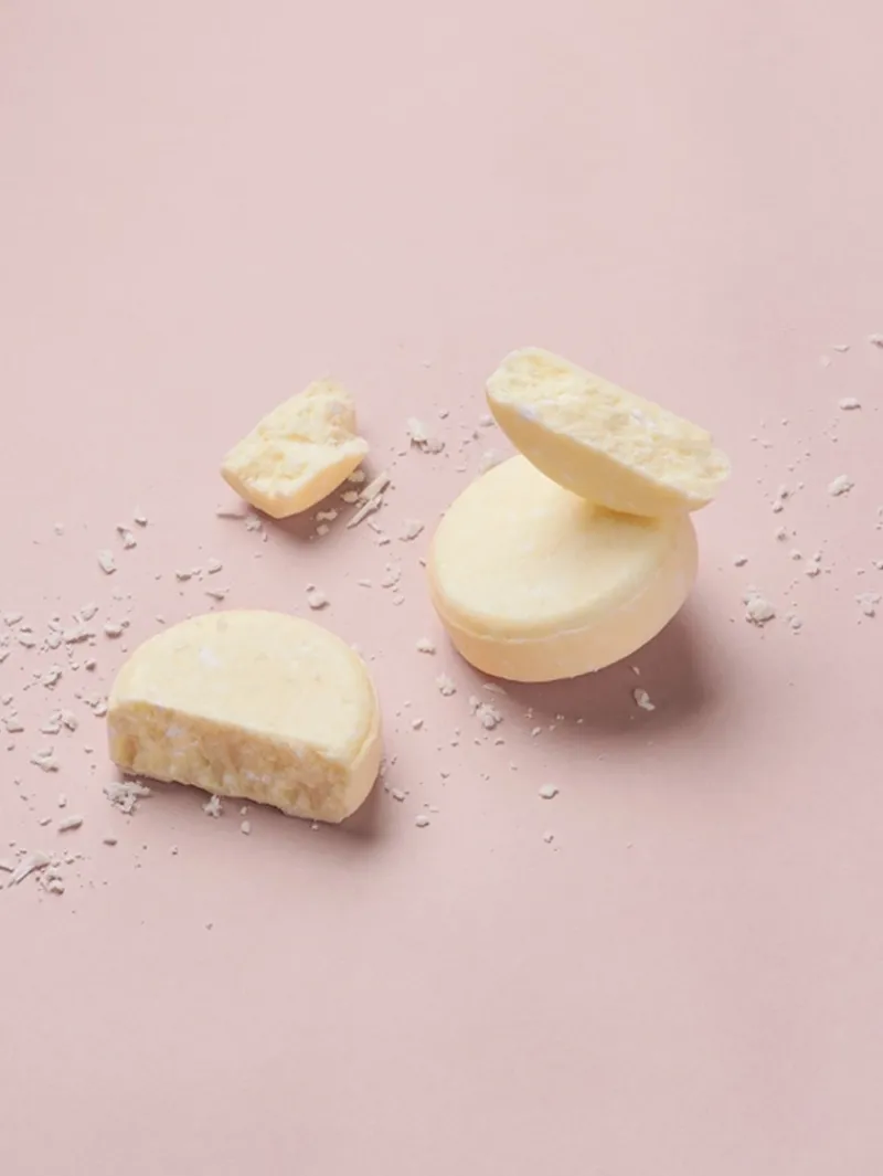 abhati_suisse_kaveri_calm_3.webp ABHATI Suisse Kaveri Calming Shampoo Bar | MECCA Fashion
