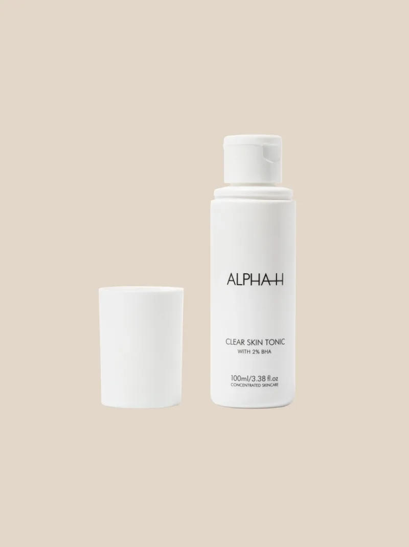 alphah_clear_skin_daily_h_5.webp Alpha-H Clear Skin Daily Hydrator Gel with 2.5% Niacinamide | MECCA Clearance