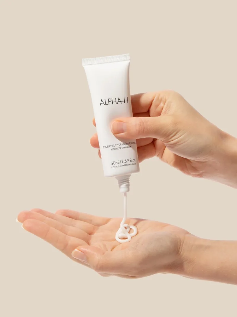 alphah_essential_hydratio_6.webp Alpha-H Essential Hydration Cream with Rose Geranium & Vitamin E | MECCA Best