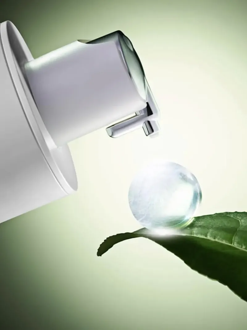 amorepacific_the_essentia_2.webp AMOREPACIFIC The Essential Cream Fluid | MECCA Hot