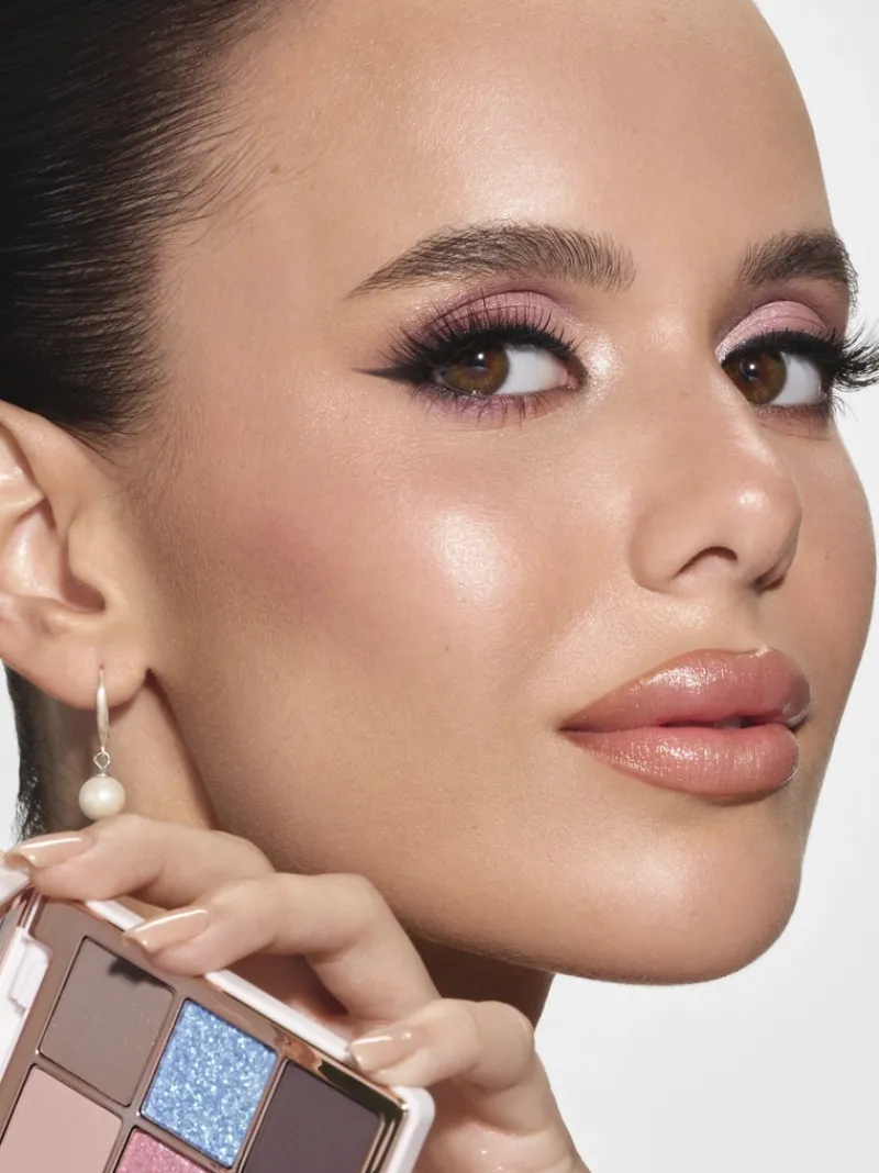 anastasia_beverly_hills_m_2-4.webp Anastasia Beverly Hills Mini Sugar Palette | MECCA Hot