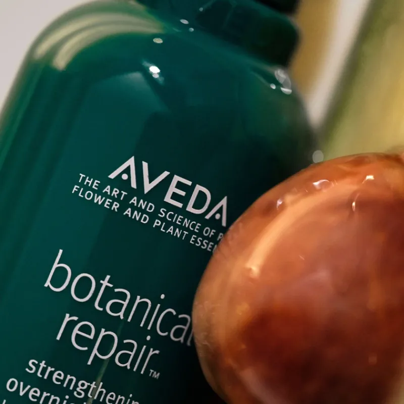 aveda_botanical_repair_st_6-2.webp AVEDA Botanical Repair™ Strengthening Overnight Serum 30ml | MECCA Sale