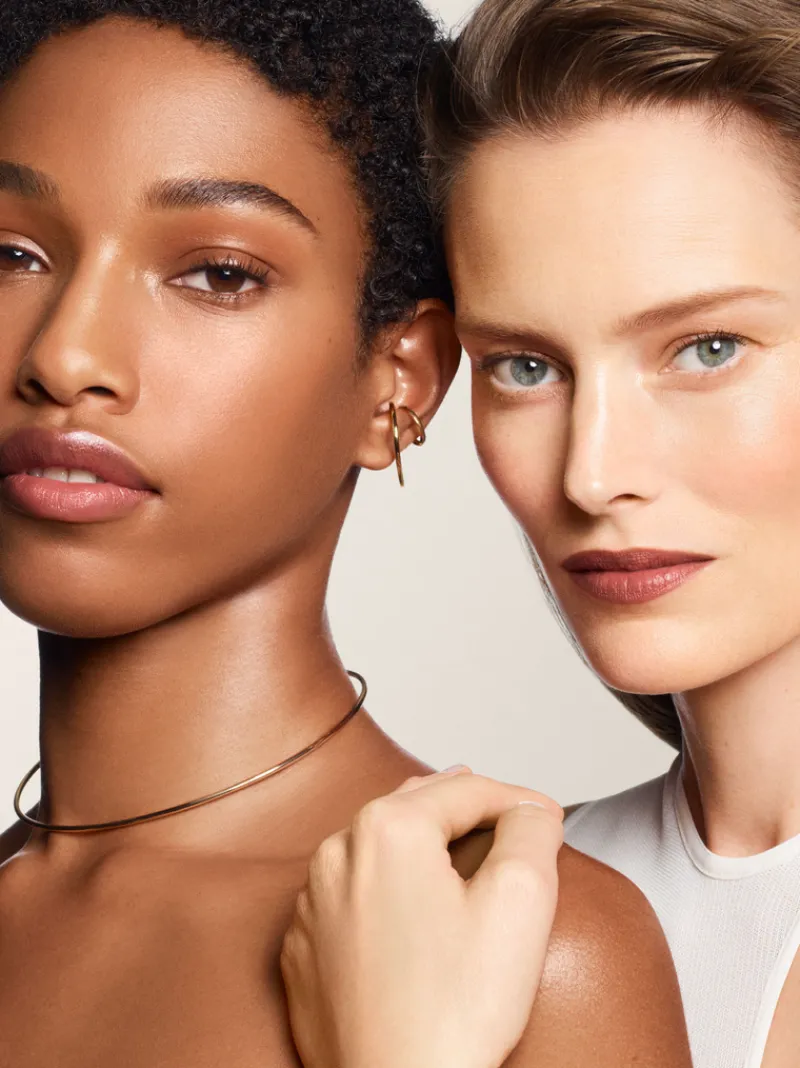 bobbi_brown_vitamin_enric_2-1.webp Bobbi Brown Vitamin Enriched Face Base Serum | MECCA Online