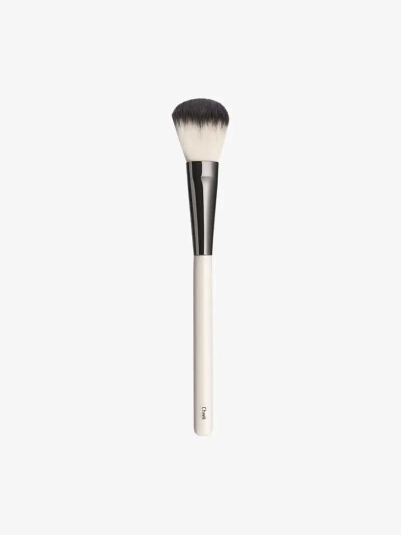 Chantecaille Cheek Brush | MECCA Outlet