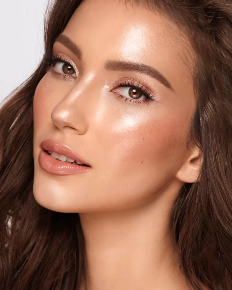 charlotte_tilbury_beauty__5-1.webp Charlotte Tilbury Beauty Light Wand Liquid Highlighter | MECCA Discount