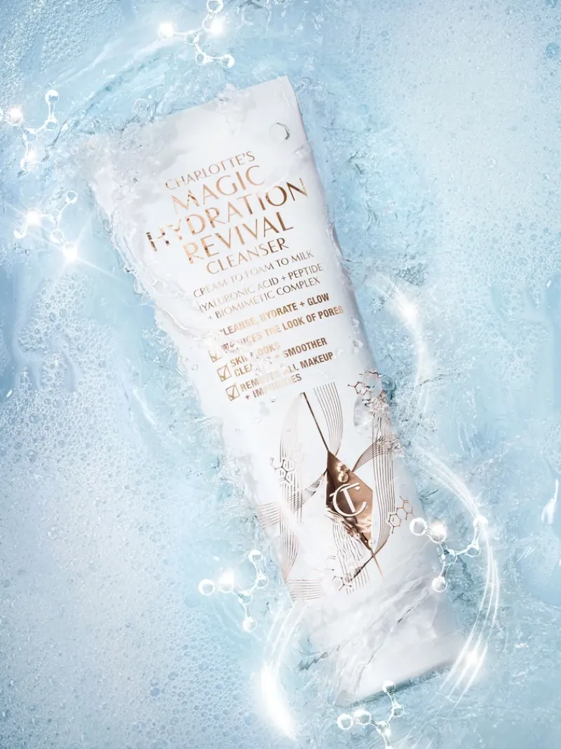 Charlotte Tilbury Charlotte's Magic Hydration Revival Cleanser | MECCA Discount