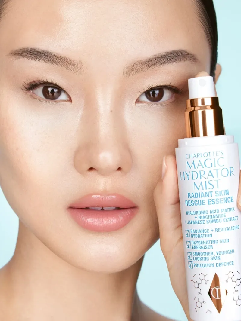 charlotte_tilbury_charlot_3-2.webp Charlotte Tilbury Charlotte's Magic Hydrator Mist | MECCA Clearance