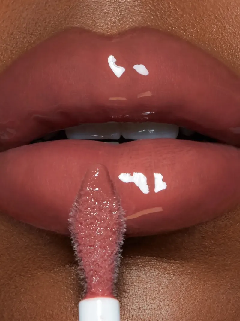 charlotte_tilbury_pillow__2-4.webp Charlotte Tilbury Pillow Talk Big Lip Plumpgasm | MECCA Online