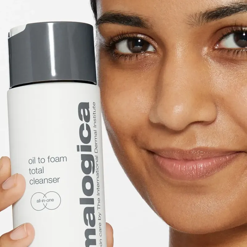 Dermalogica Oil to Foam Total Cleanser | MECCA Hot
