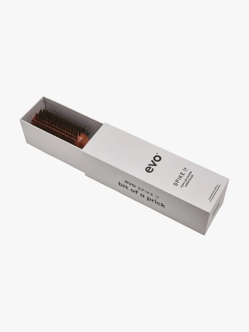 evo_spike_mm_nylon_pin_br_2-3.webp evo Spike 38mm Nylon Pin Bristle Radial Brush | MECCA Fashion