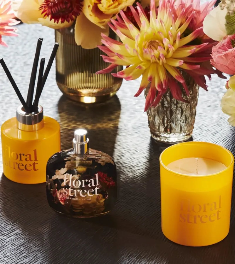 floral_street_vanilla_blo_2.webp Floral Street Vanilla Bloom Candle | MECCA Outlet