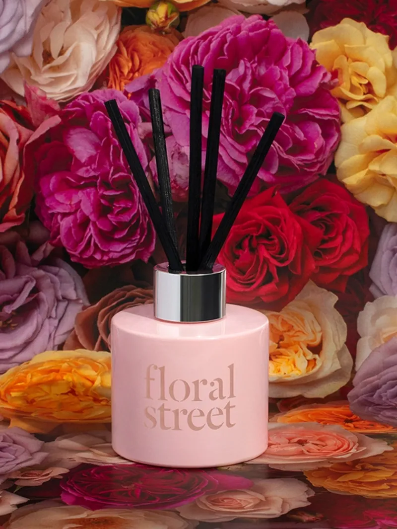 floral_street_wonderland__2-4.webp Floral Street Wonderland Bloom Scent Diffuser | MECCA Best