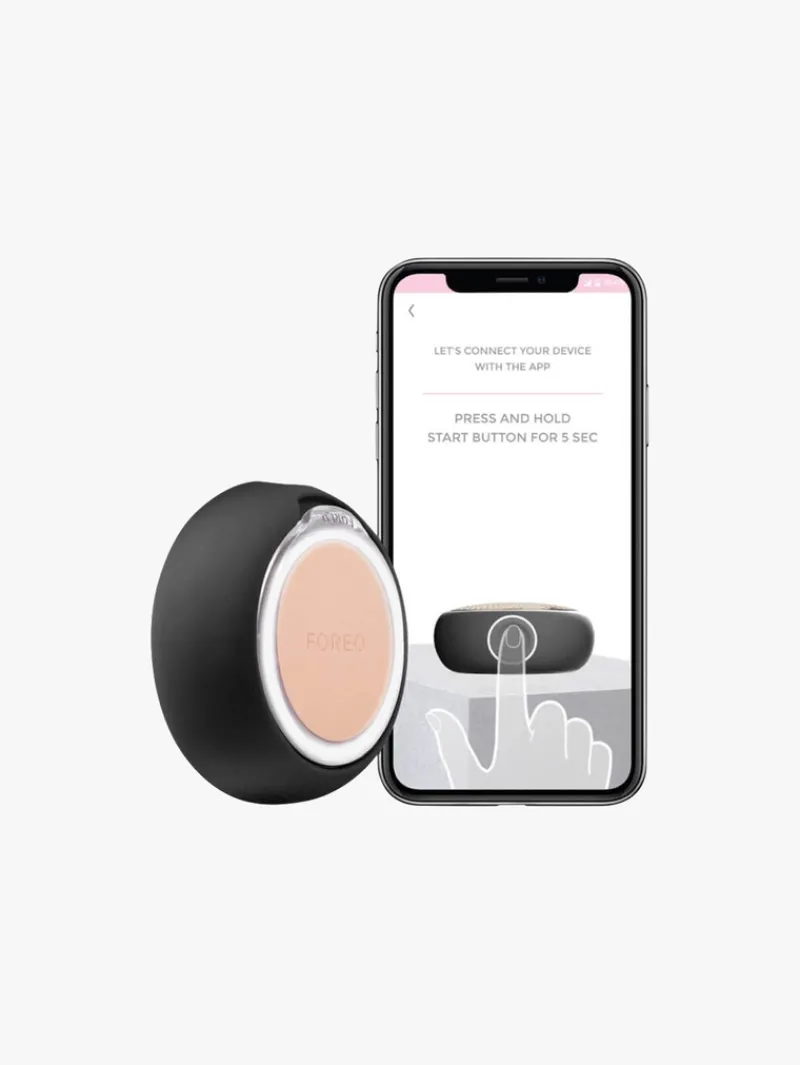 foreo_ufo__black__mecca_4.webp FOREO UFO 2 Black | MECCA Fashion