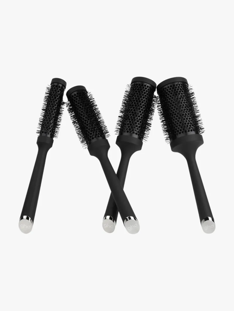 ghd_ceramic_vented_radial_3.webp ghd Ceramic Vented Radial Brush - Size 2 | MECCA Hot