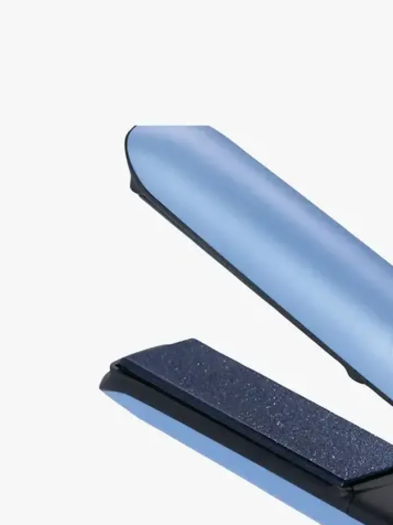 ghd_gold_hair_straightene_2.webp ghd Gold Hair Straightener In Iced Luxe | MECCA Hot