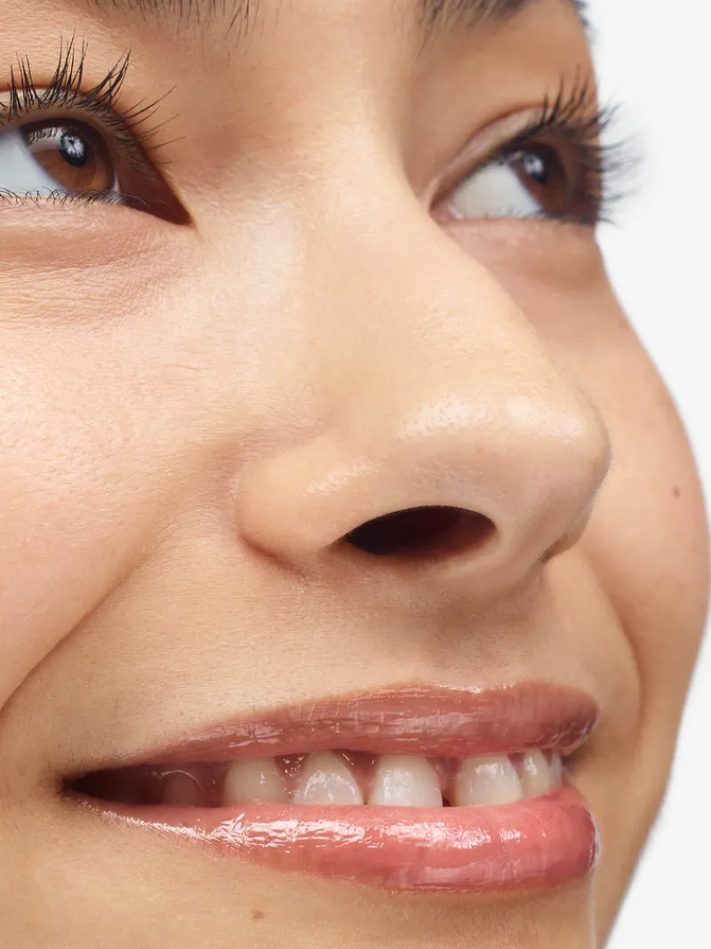 glossier_glassy_highshine_2.webp Glossier Glassy High-Shine Lip Gloss | MECCA Sale
