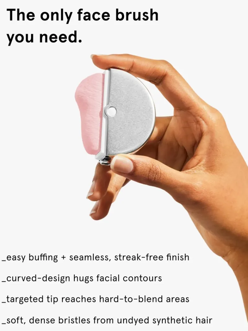 glossier_stretch_blending_2.webp Glossier Stretch Blending and Buffing Face Brush | MECCA Clearance