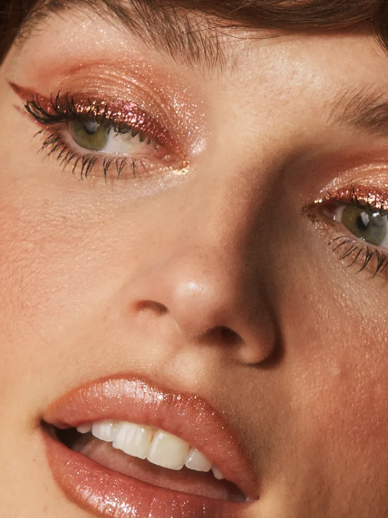 half_magic_glitterpuck_mu_2.webp Half Magic Glitterpuck Multi-Use Pressed Fairy Dust | MECCA Fashion