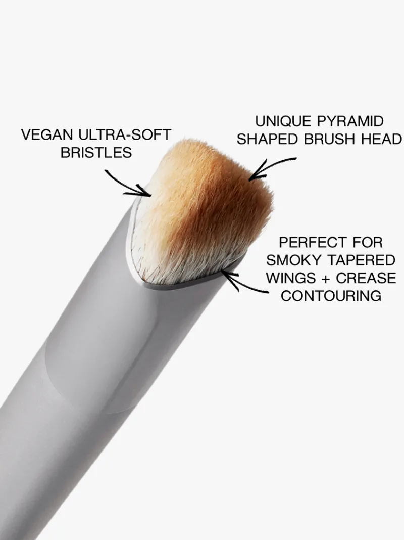 Half Magic Pyramid Eyeshadow Brush | MECCA Sale