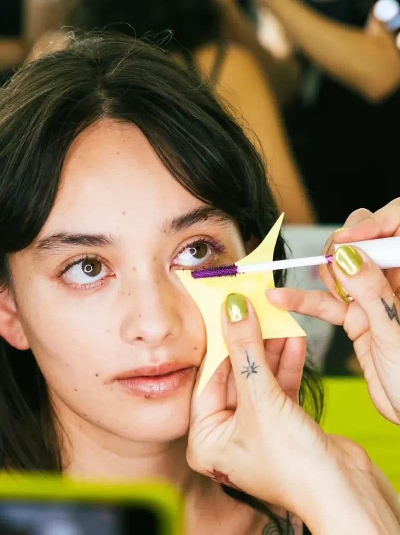 Half Magic Wing Magician Eyeliner Stencil | MECCA Hot