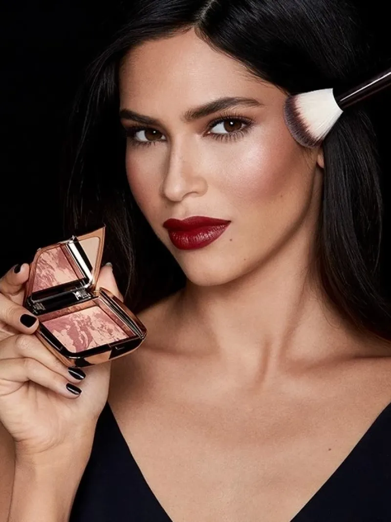 hourglass_ambient_lightin_3.webp HOURGLASS Ambient Lighting Blush | MECCA Online