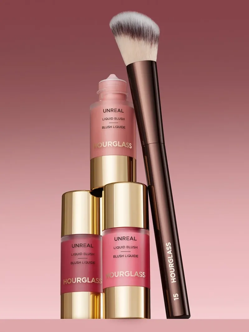 hourglass_no__blush_brush_4.webp HOURGLASS No. 15 Blush Brush | MECCA Discount
