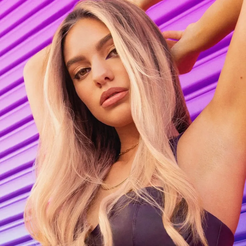 igk_blonde_pop_purple_ton_4.webp IGK BLONDE POP Purple Toning Shampoo - Retail litre - | MECCA Clearance