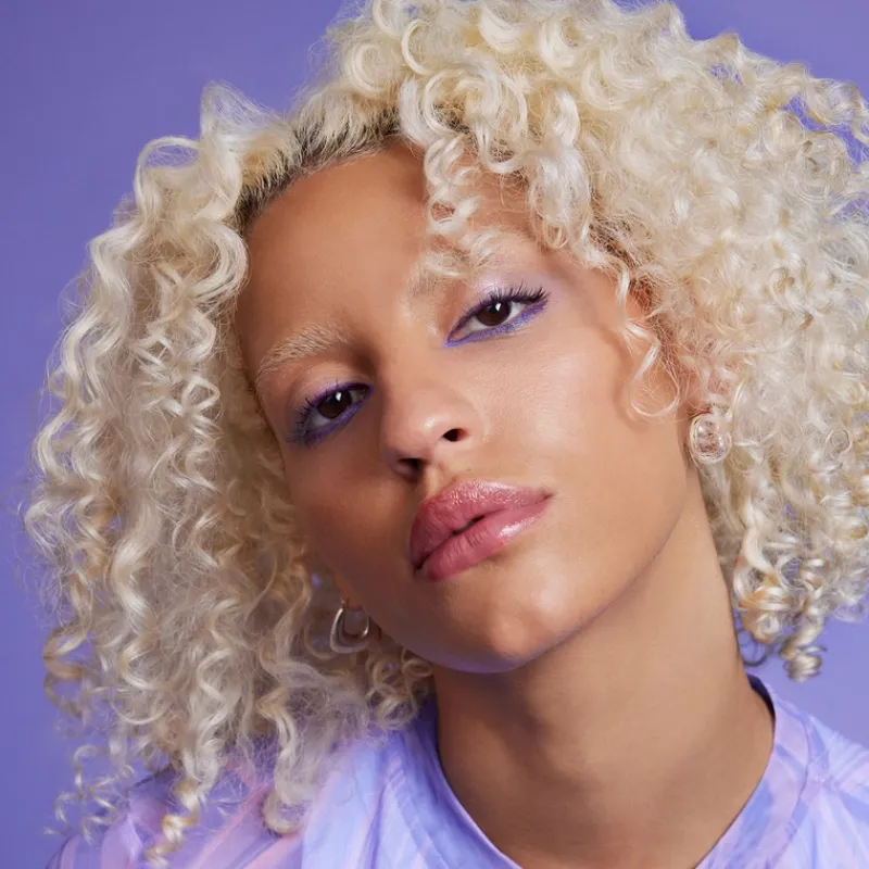 igk_blonde_pop_purple_ton_5.webp IGK BLONDE POP Purple Toning Shampoo - Retail litre - | MECCA Clearance