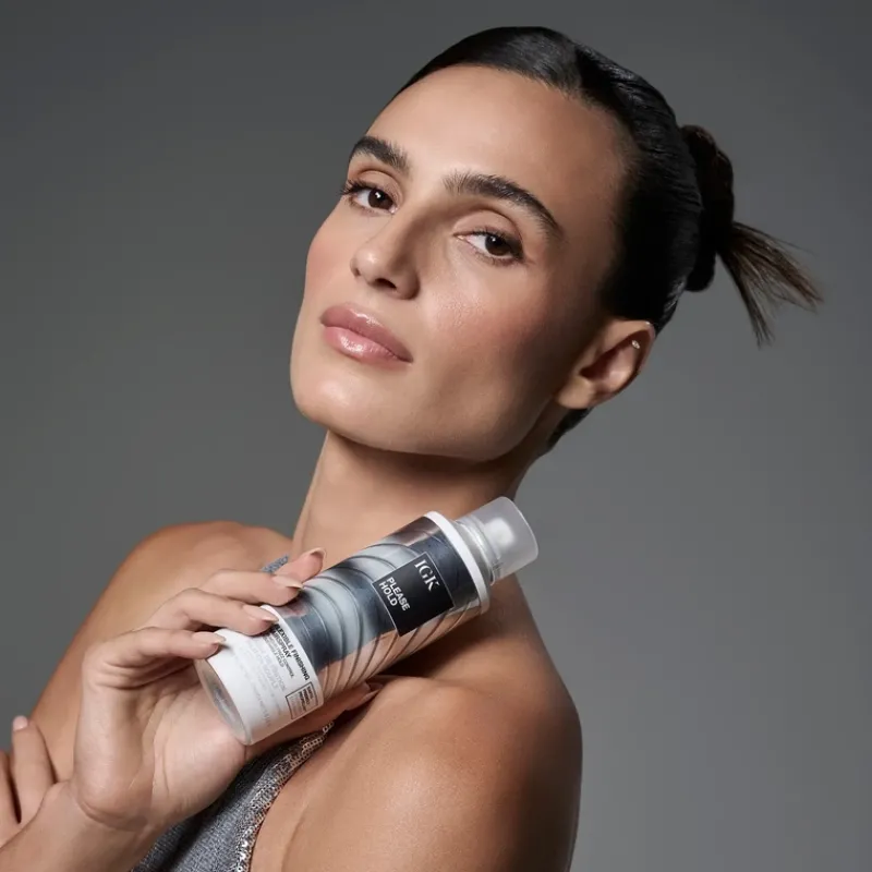 igk_please_hold_flexible__4.webp IGK PLEASE HOLD Flexible Finishing Hairspray | MECCA Fashion