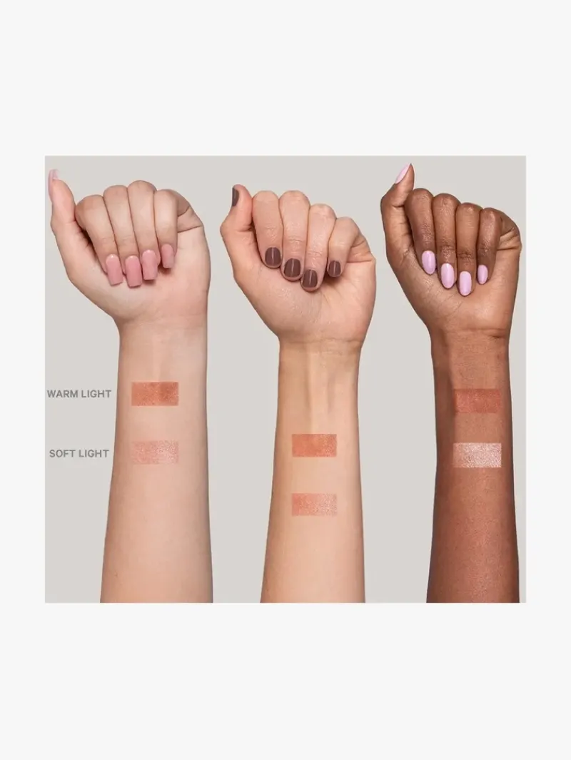 kevyn_aucoin_lighting_sti_2.webp Kevyn Aucoin Lighting Stick | MECCA Outlet