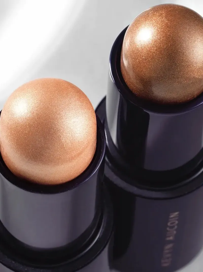 kevyn_aucoin_lighting_sti_4.webp Kevyn Aucoin Lighting Stick | MECCA Outlet