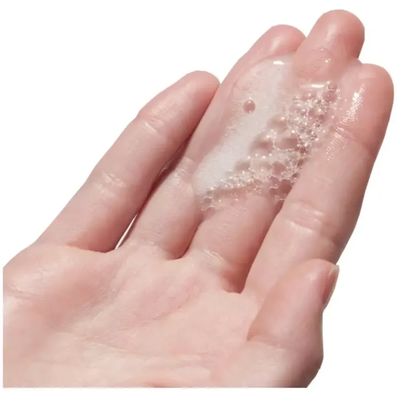 kiehlxs_ultra_facial_clea_2.webp Kiehl's Kiehl's Ultra Facial Cleanser | MECCA Online