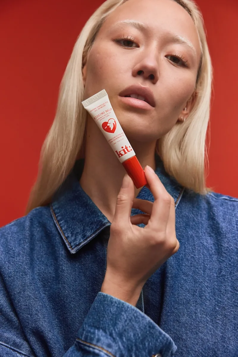 kit_kissing_balm__mecca_6.webp kit: Kissing Balm | MECCA Sale