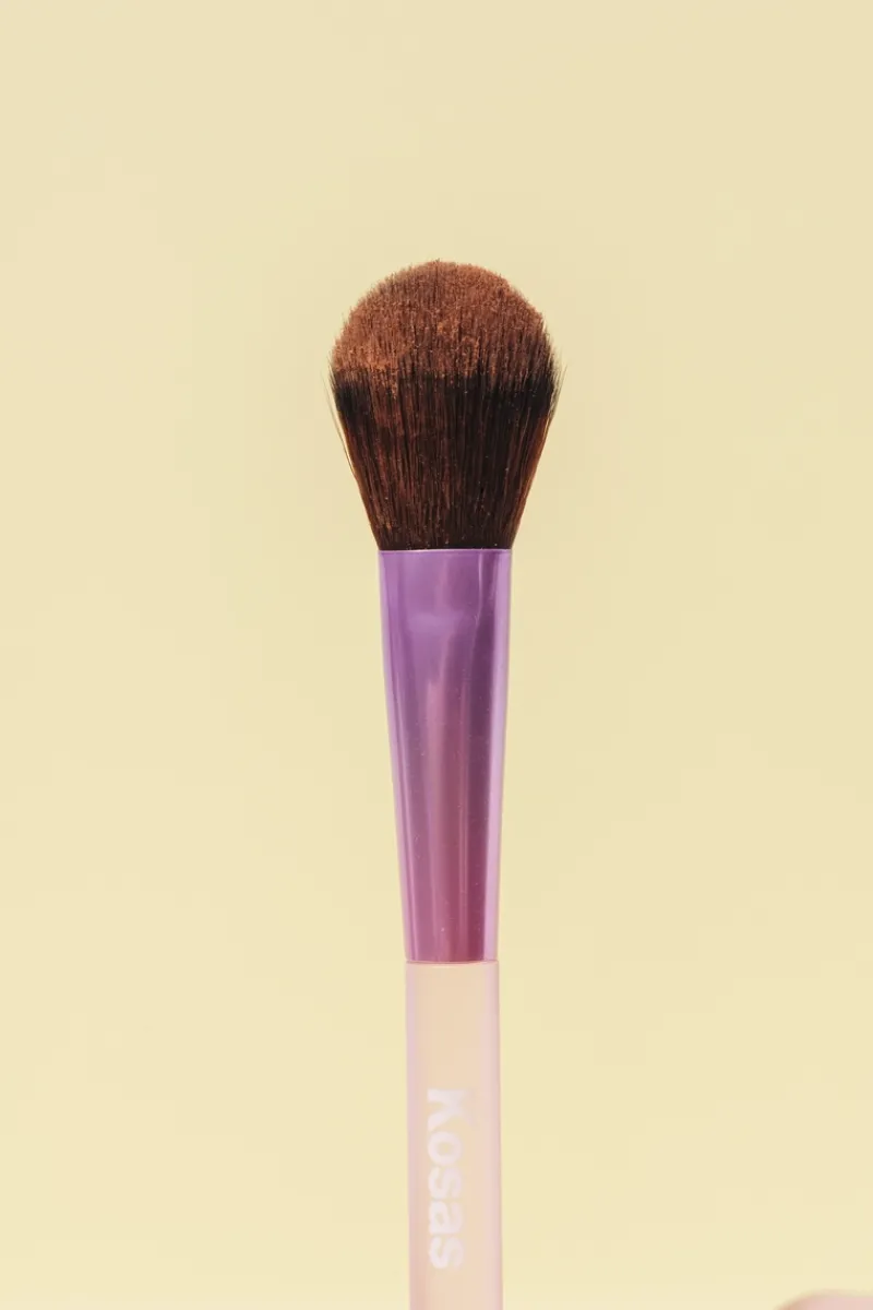 kosas_face_detailer_makeu_2.webp Kosas Face Detailer Makeup Brush | MECCA Sale