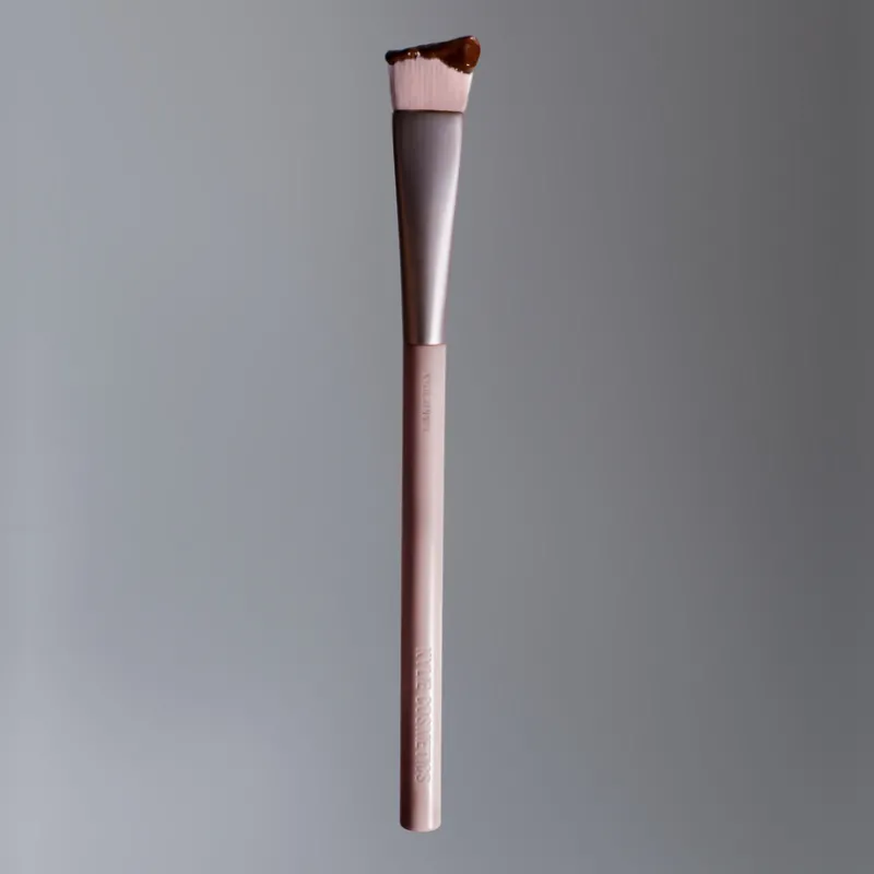 kylie_cosmetics_concealer_3.webp Kylie Cosmetics Concealer Brush | MECCA Discount