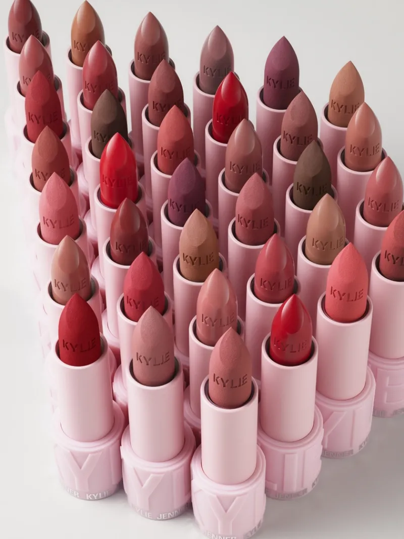 kylie_cosmetics_matte_lip_6-1.webp Kylie Cosmetics Matte Lipstick | MECCA Outlet