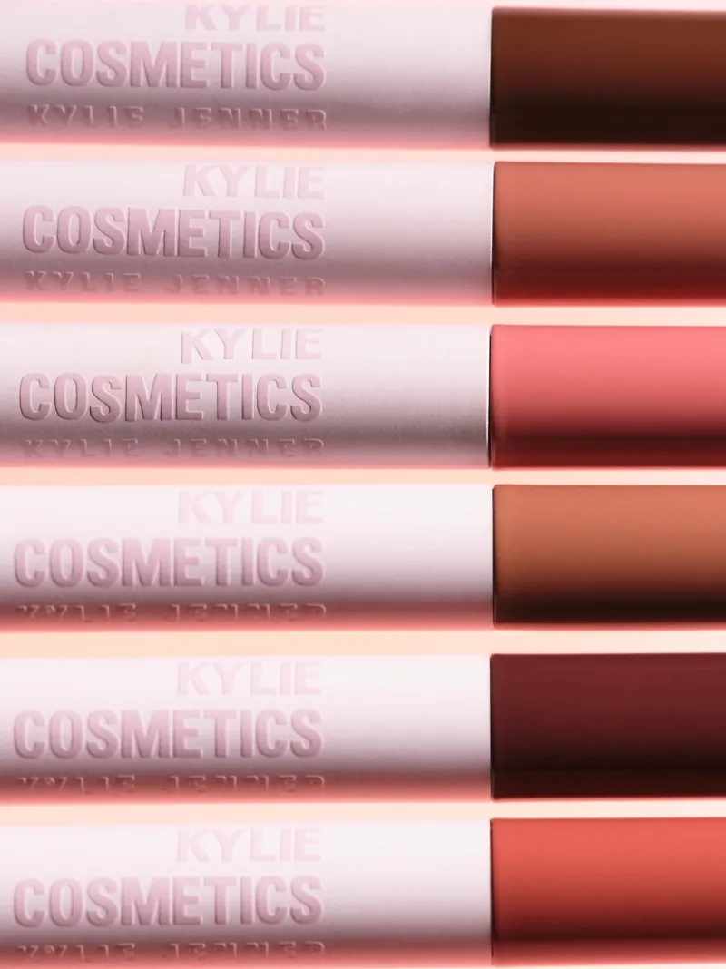 kylie_cosmetics_plumping__7-1.webp Kylie Cosmetics Plumping Lip Liner | MECCA Discount