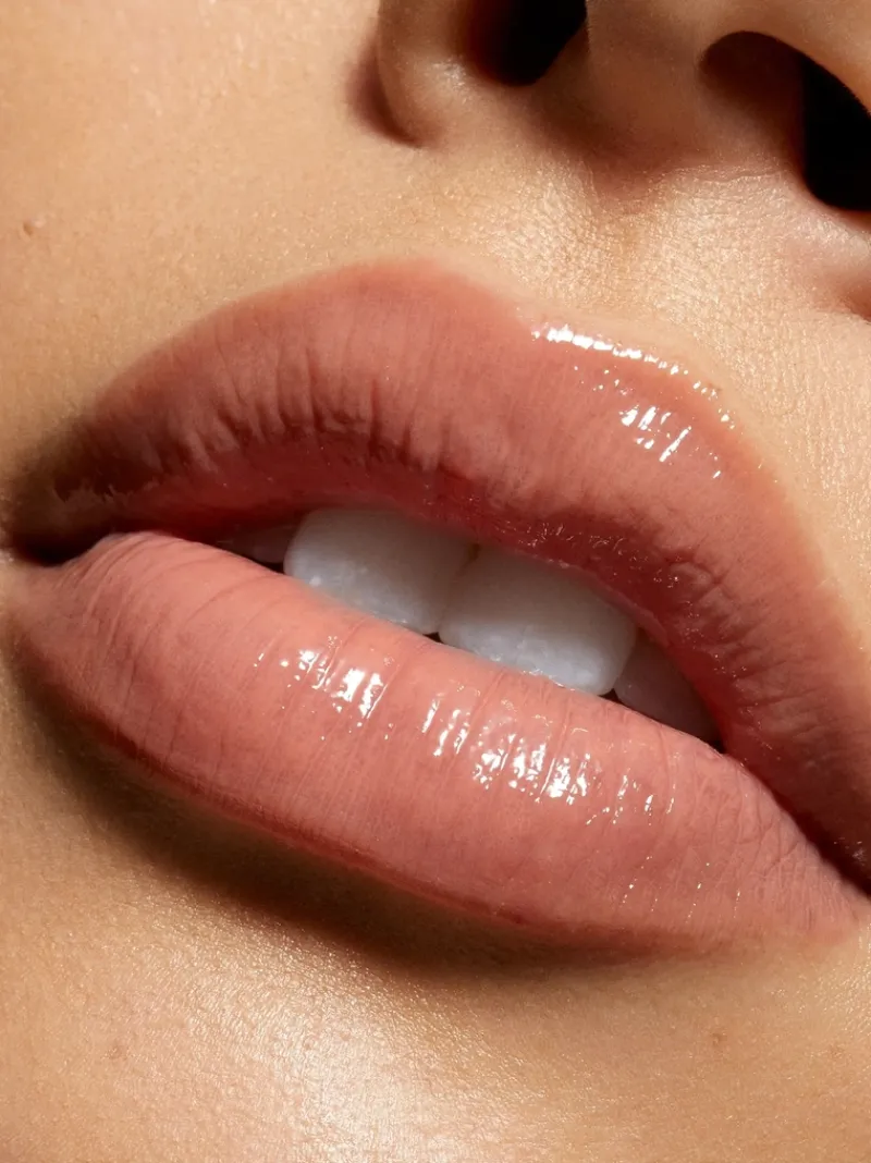 kylie_cosmetics_supple_ki_2.webp Kylie Cosmetics Supple Kiss Lip Glaze | MECCA Fashion