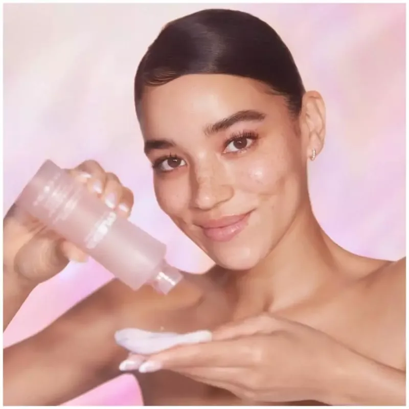 kylie_skin_clarifying_exf_2.webp Kylie Skin Clarifying Exfoliating Toner | MECCA New