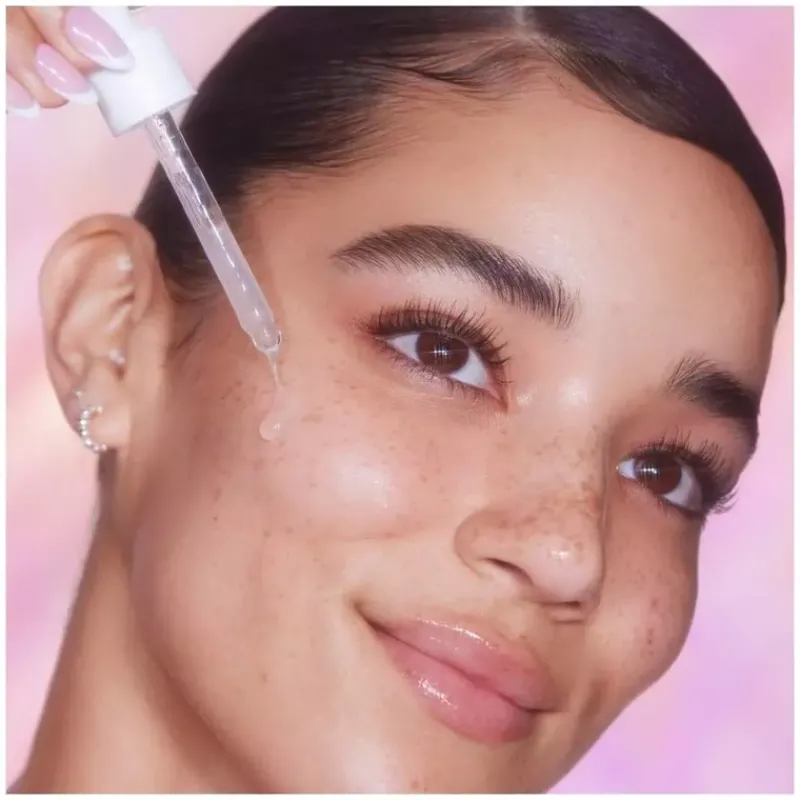 kylie_skin_clarifying_ser_4.webp Kylie Skin Clarifying Serum | MECCA Sale