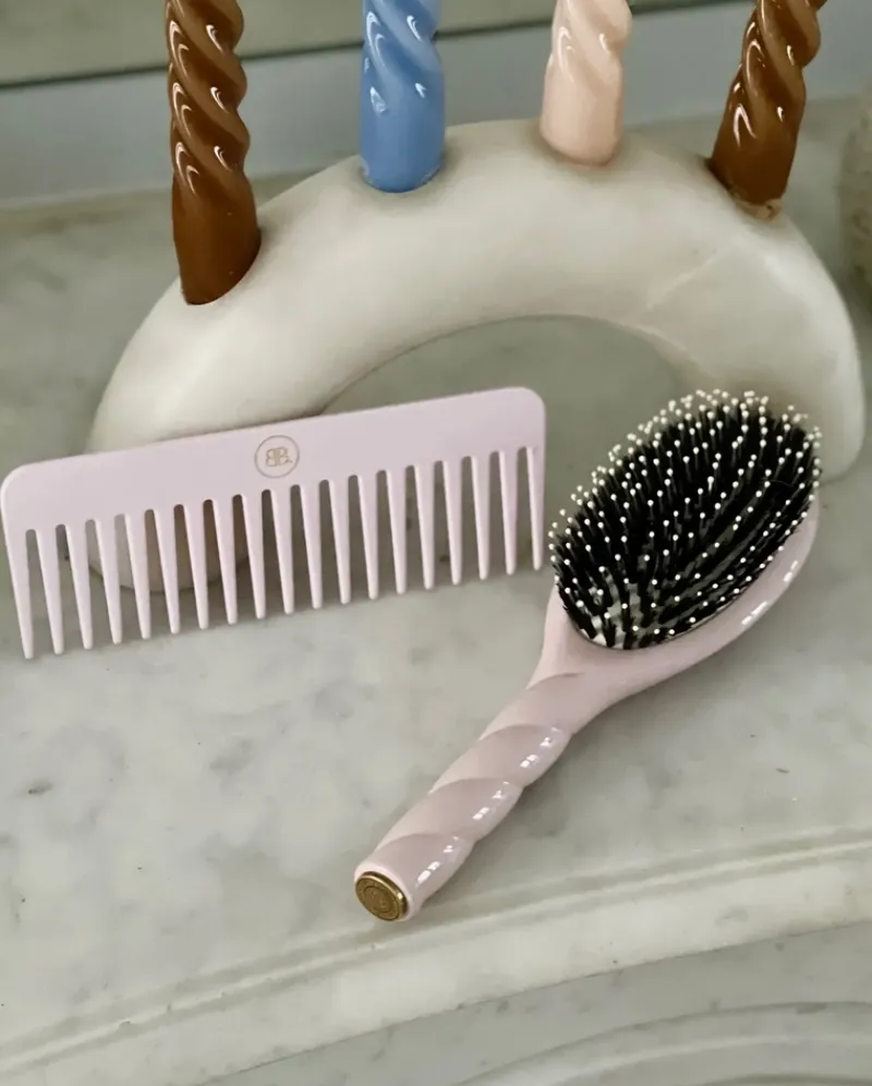 la_bonne_brosse_n_the_ess_3-1.webp La Bonne Brosse N.03 The Essential Soft | MECCA Outlet