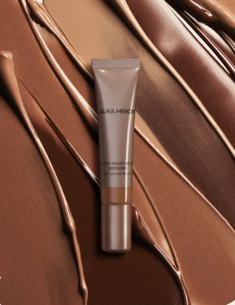 laura_mercier_tinted_mois_4.webp Laura Mercier Tinted Moisturiser Bronzer | MECCA Hot