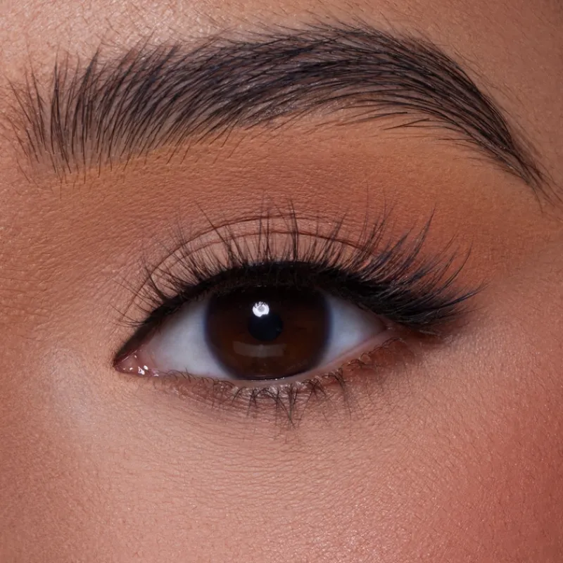 lilly_lashes_everyday_fau_3-5.webp Lilly Lashes Everyday Faux Mink Brown Undressed | MECCA Hot