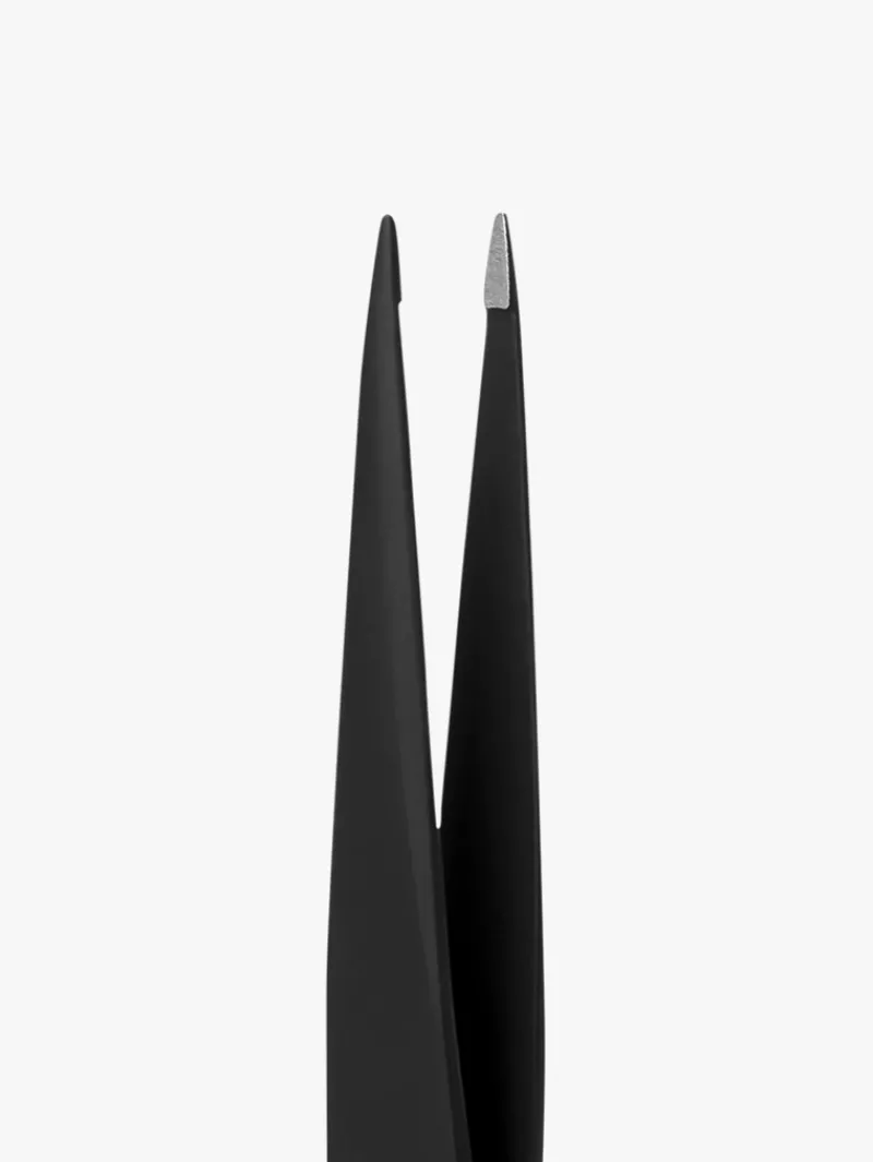 Lilly Lashes Matte Black Lash Applicator | MECCA Clearance