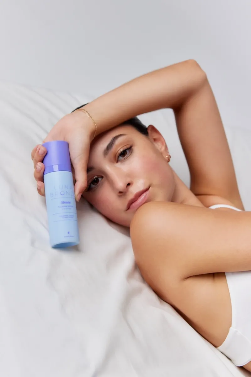 luna_bronze_illume_face_t_4.webp Luna Bronze Illume Face Tanning Water | MECCA Sale