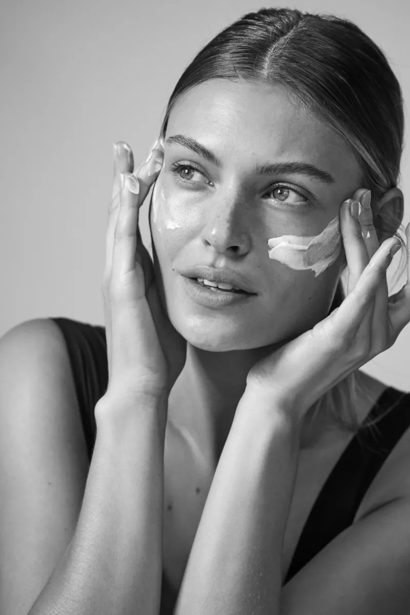 mecca_cosmetica_spf_facia_4-1.webp MECCA COSMETICA SPF30 Facial Sunscreen To Save Face | MECCA Sale
