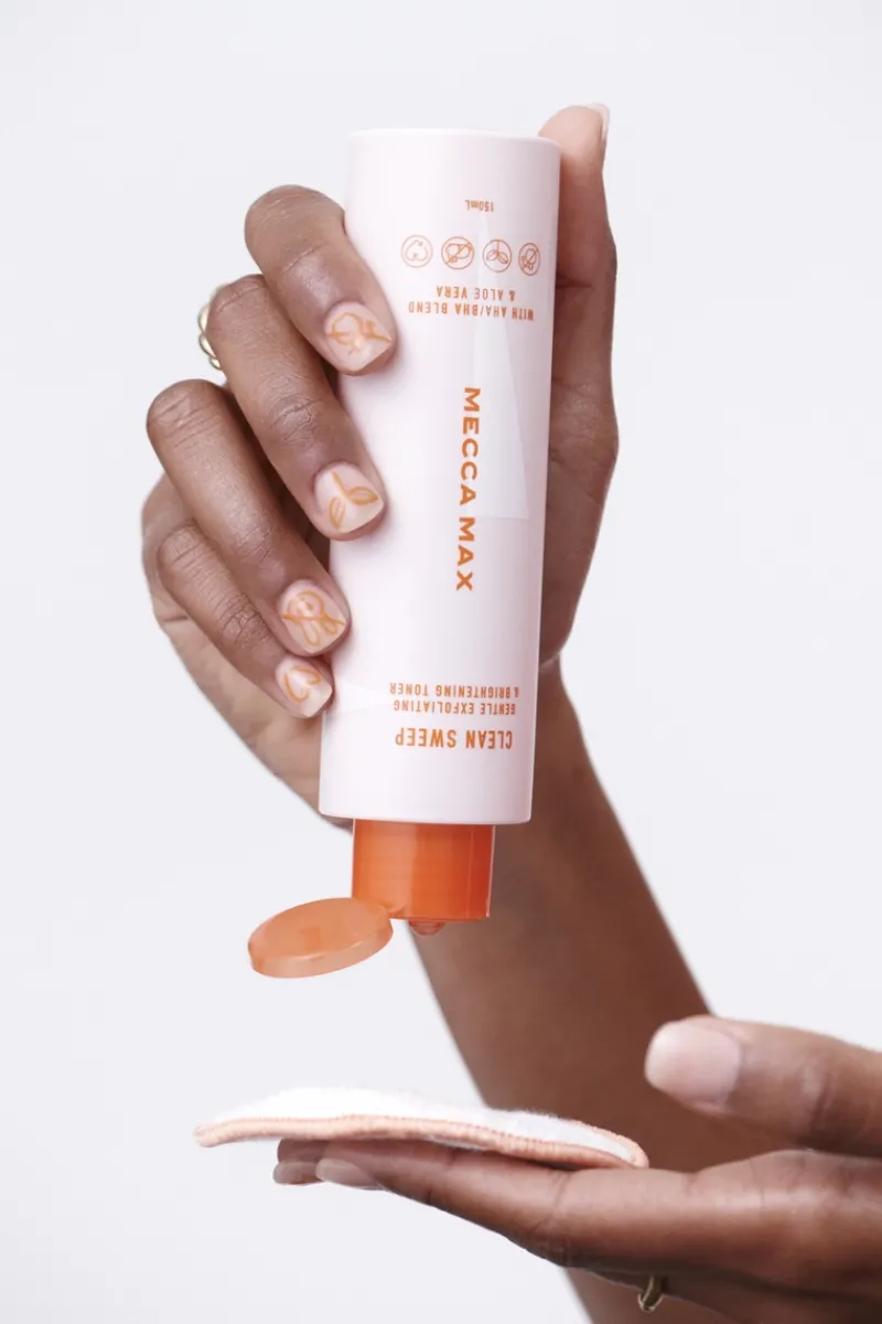 MECCA MAX CLEAN SWEEP AHA & BHA Exfoliating & Brightening Toner | MECCA New