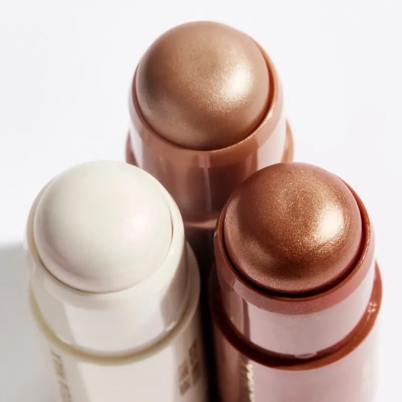 mecca_max_off_duty_glow_s_4.webp MECCA MAX Off Duty Glow Stick Cream Highlighter | MECCA New