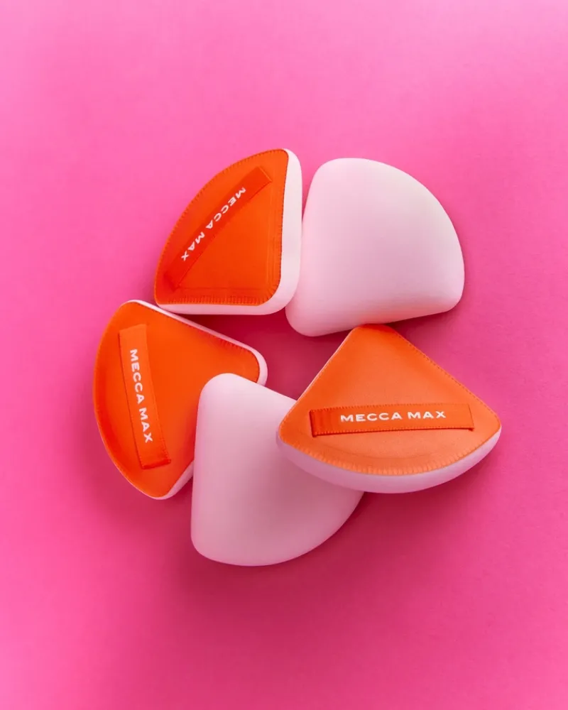 MECCA MAX Triangle Cushion Puff | MECCA Hot