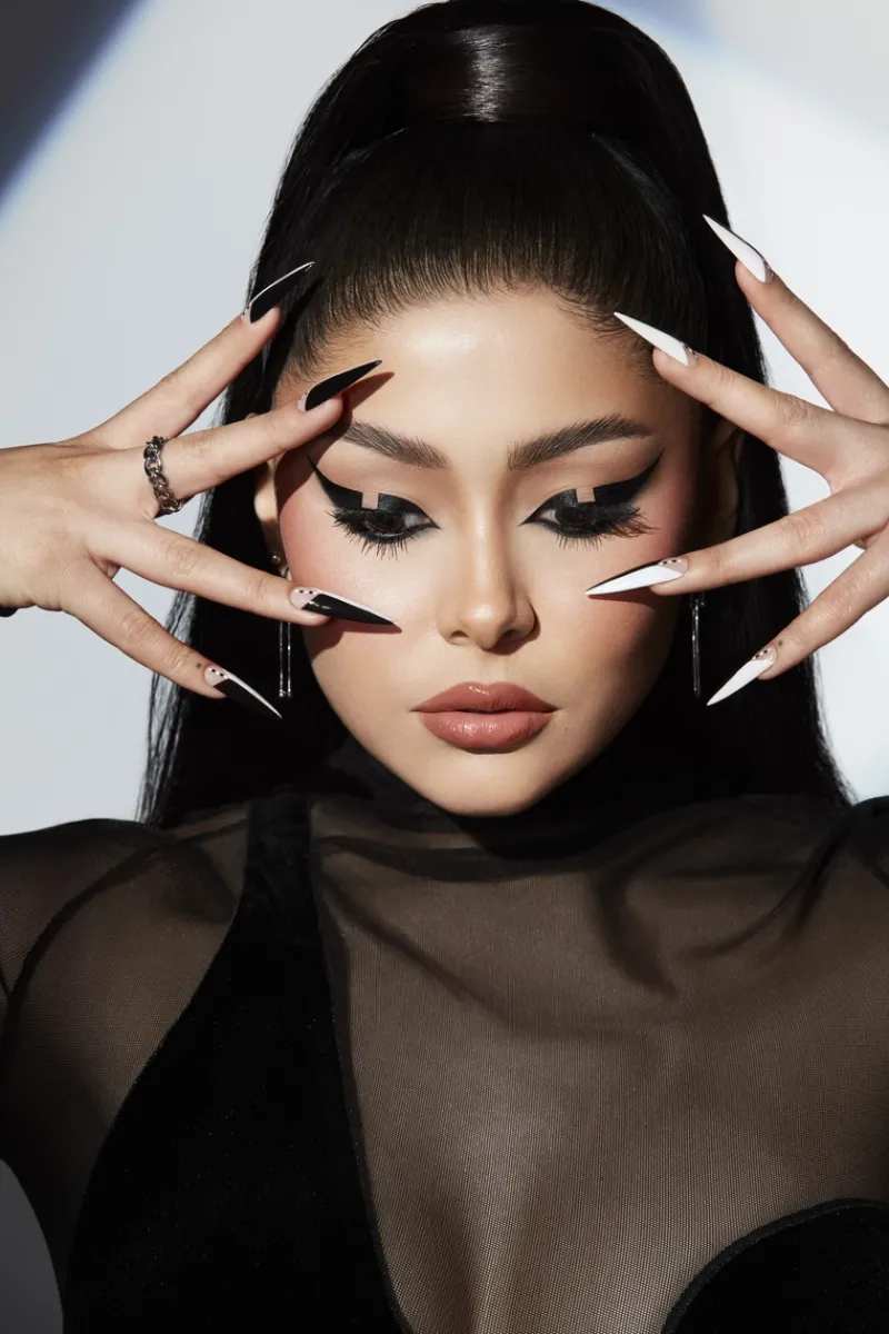 morphe_make_it_big_brusht_3.webp Morphe Make It Big Brush-Tip Liquid Liner | MECCA Hot
